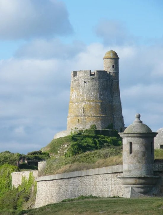 tours vauban saint vaast la hougue